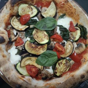 1 PIZZA O 1 PRIMO IN REGALO